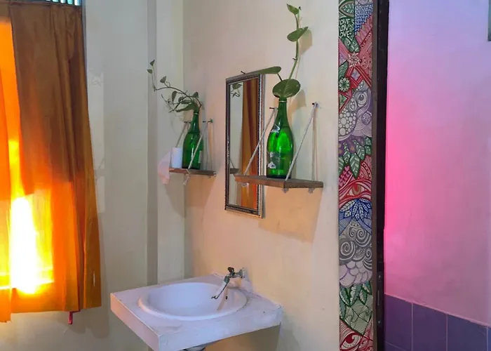 Гостевой дом Roejas Sunrise 3*